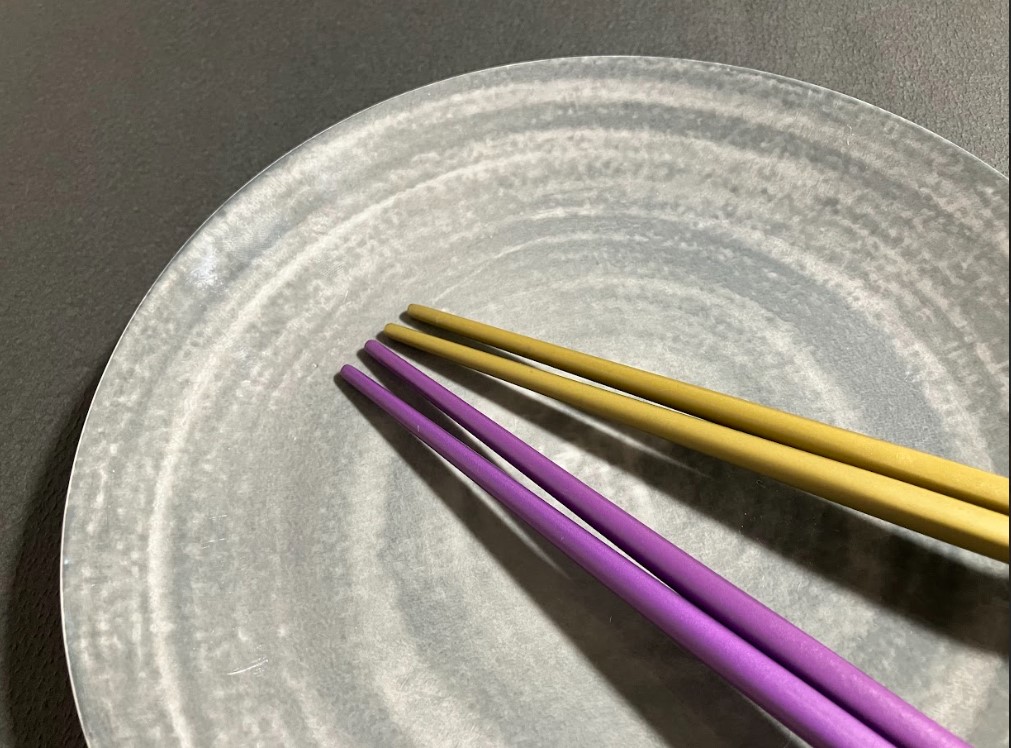 「Makuake」にて「わずかな水で油汚れが落ちる“究極のエコ箸 ”」プロジェクトを開始しました